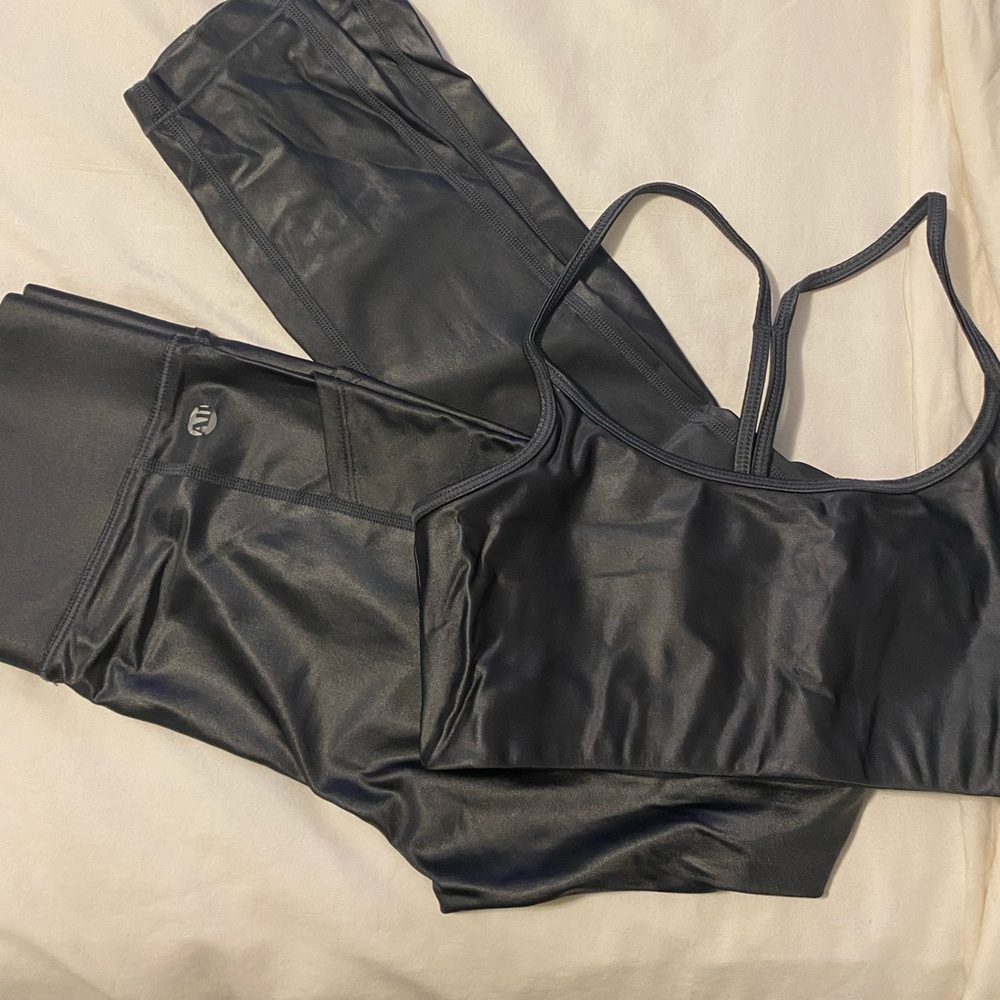 All Access Shiny Gray Workout Set